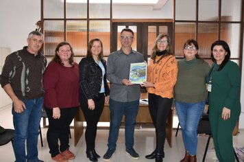 Imigrante recebe Plano Municipal de Turismo