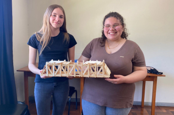 Encerramento do Projeto “Criando Pontes” na EMEF Santo Antônio reforça integração entre escola e universidade