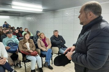 Jovens aprendizes terão formação em Administração e Tecnologia da Informação
