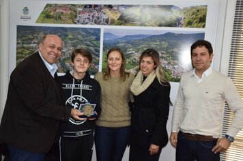 Estudante de Imigrante recebe homenagem