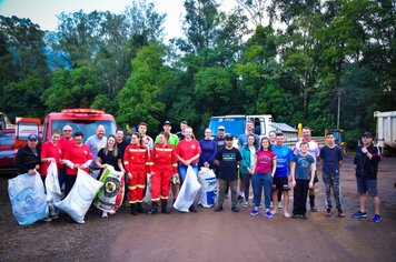 Mutirão de Limpeza do Arroio da Seca recolhe 2 mil kg de lixo