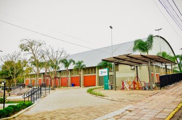 Ginásio Municipal de Esportes é aberto à comunidade