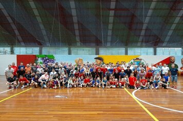 Escolinha de futebol encerra o ano com quase 150 participantes