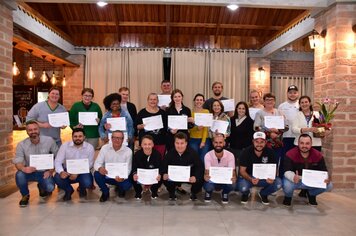 Estabelecimentos recebem certificação do Curso de Atendimento de Excelência para Garçons