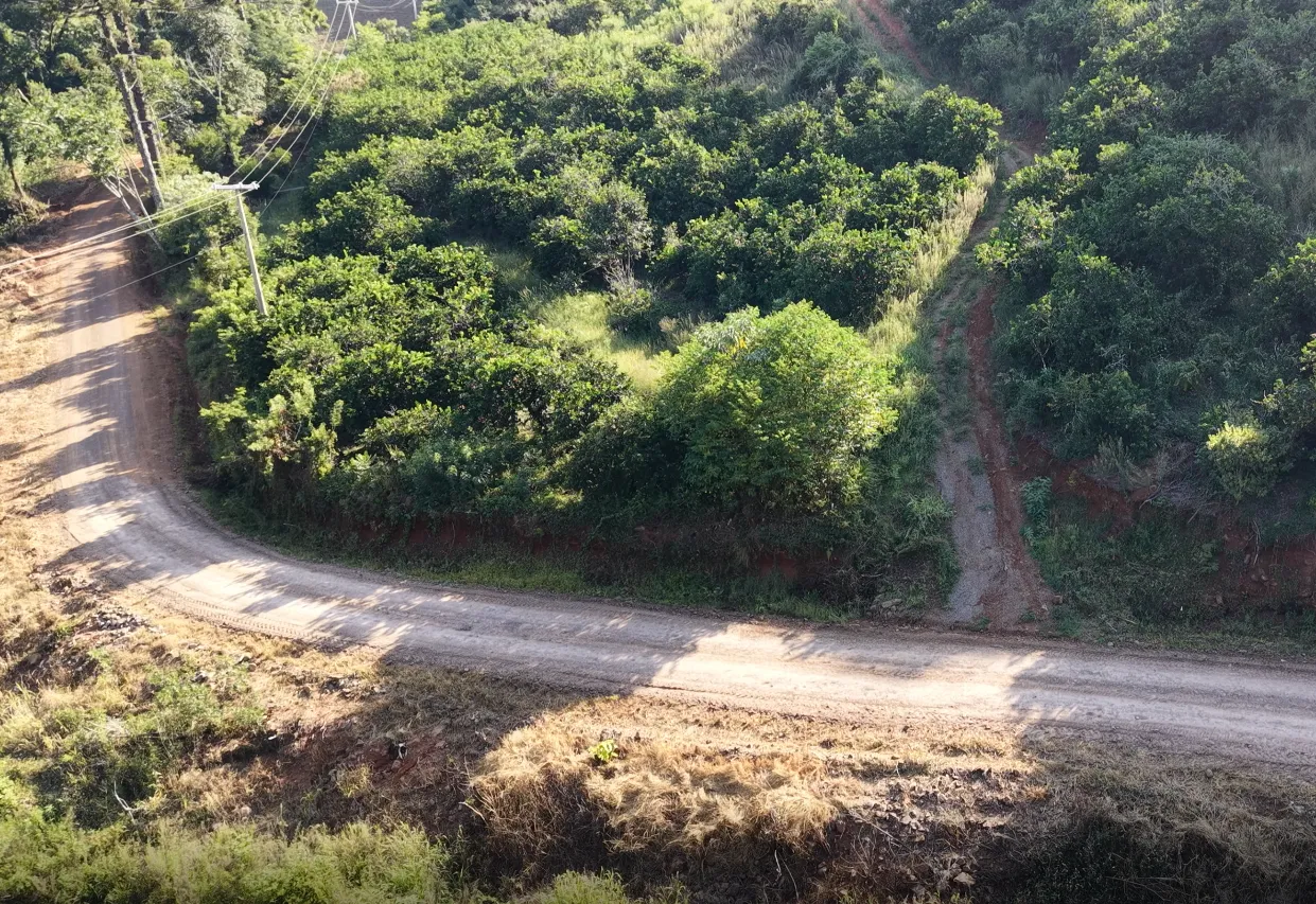 Obras seguem em andamento para melhorar estradas do interior
