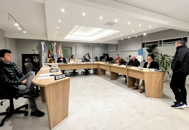 Em Sessão Extraordinária executivo encaminha dotação orçamentária para construção de pontes
