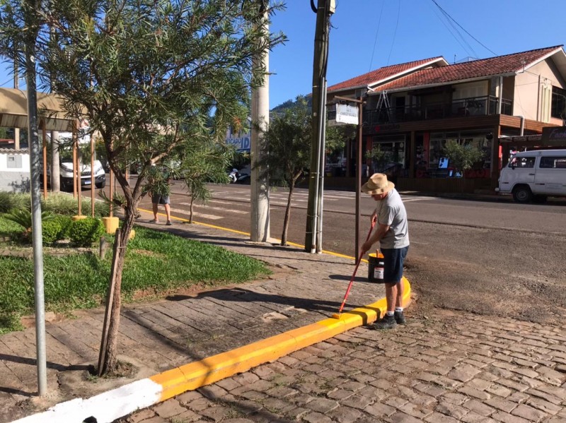 Pintura dos cordões