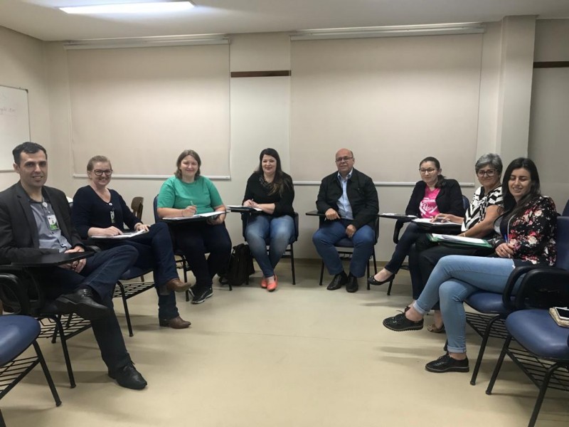 Imigrante solicita novo convênio com Hospital Estrela