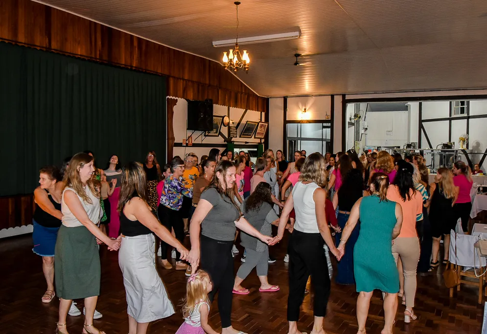 Uma noite inesquecível para as mulheres de Imigrante