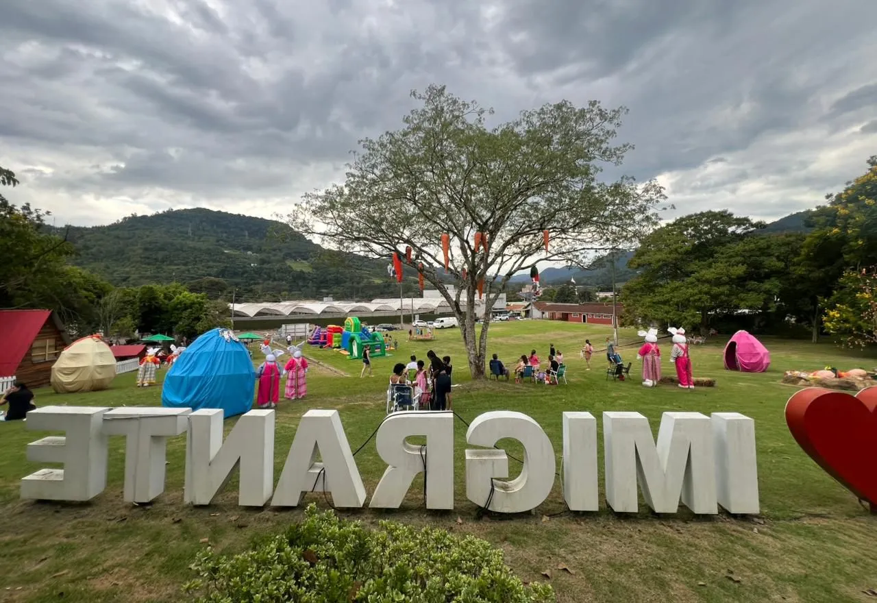 Páscoa em Imigrante: Praça Municipal recebeu famílias em tarde de alegria e celebração