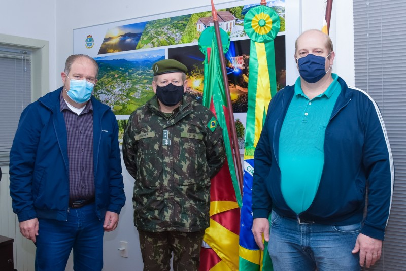 Germano Stevens é empossado presidente da Junta Militar de Imigrante